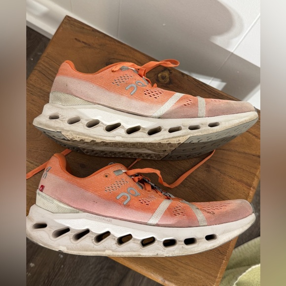 On Cloud Cloudsurfer Sneakers - Picture 7 of 12